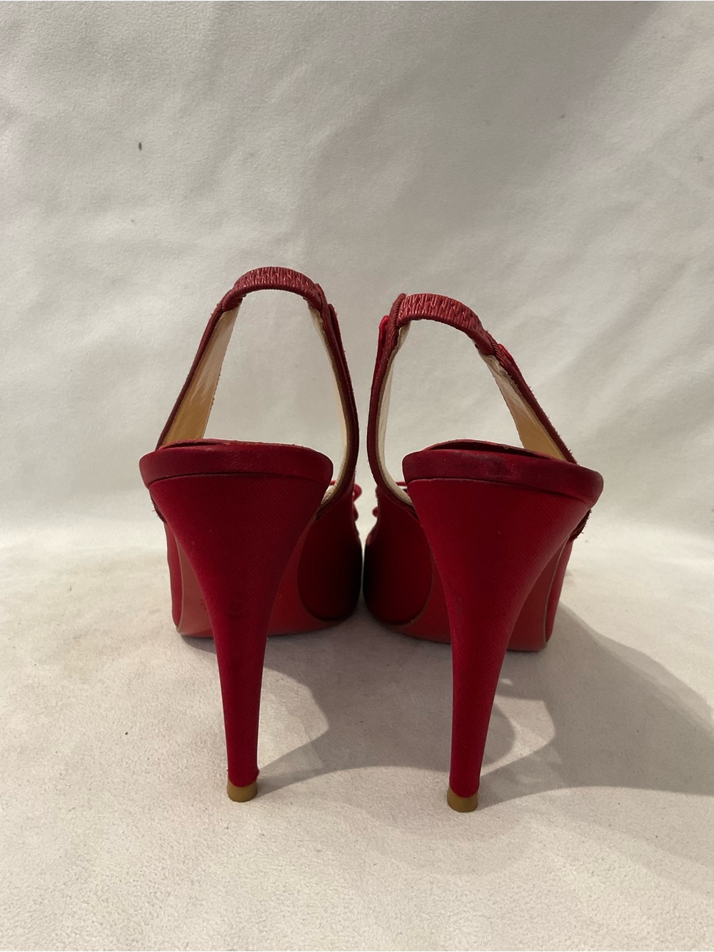 Christian Louboutin‘s Slingback - Picture 3 of 7